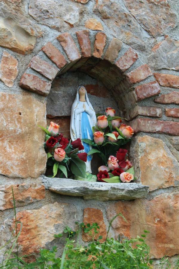 Mary'S Garden Villa Tulisevica Eksteriør billede